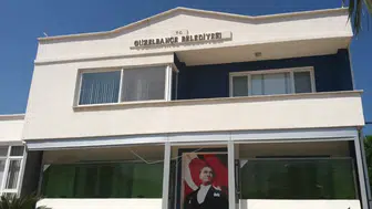 İzmir Güzelbahçe Belediyesi'ne operasyon
