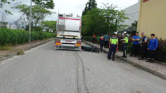 Antalya'da tır motosiklete çarptı : 19 yaşındaki sürücü yaşamını yitirdi