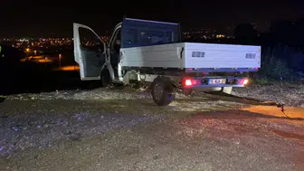 Bursa'da kaza : Kamyonet şarampole uçtu
