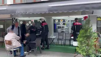 Sakarya'da çay ocaklarına yönelik operasyon : Fuhşa aracılık ve yer temininden 4 tutuklama