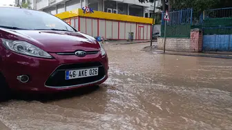 Kahramanmaraş'ta sağanak : Sürücüler zor anlar yaşadı
