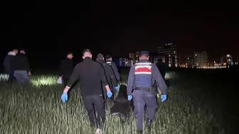 Uşak'ta şüpheli ölüm : Tarım arazisinde erkek cesedi bulundu