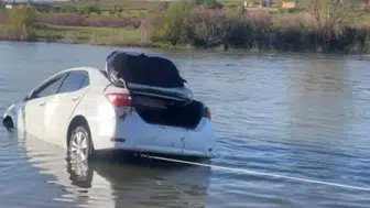 Kırşehir'de kaza : Otomobil suya düştü