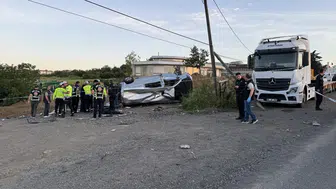 Tekirdağ'da midibüs ile ticari araç çarpıştı : 1 ölü, 8 yaralı