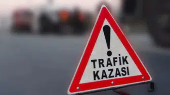 Afyonkarahisar'da otomobil bariyerlere çarptı : 2 yaralı