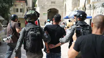 İsrail 72 yaşındaki adamı ve 6 çocuğu gözaltına aldı