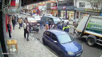 Tekirdağ'da ticari araç, çöp kamyonuna çarptı : Temizlik işçisi yaralandı