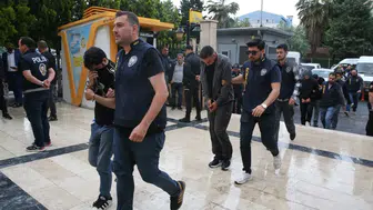 Şanlıurfa merkezli 7 ilde yasa dışı bahis operasyonu : 17 şüpheli tutuklandı