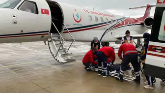 Mardin'de kalp ve beyin rahatsızlığı olan bebek ambulans uçakla taşındı