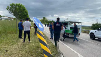Çanakkale'de otomobiller çarpıştı : 2 ölü, 3 yaralı