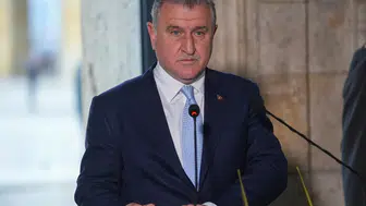 Bakan Osman Aşkın Bak ve beraberindeki heyet Anıtkabir'i ziyaret etti
