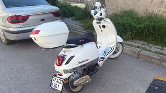 Kastamonu Tosya'da motosiklet kazası : Kontrolden çıkıp kaldırıma çarptı