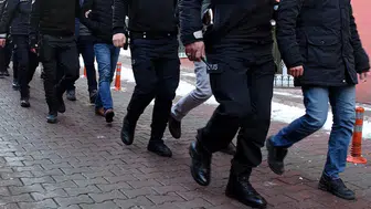 Antalya'da uyuşturucu operasyonu : Turistlere uyuşturucu satan 15 kişi tutuklandı
