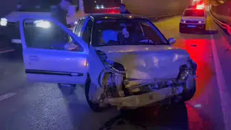 Bursa'da kaza : Sürücü yaralandı