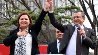 Burcu Köksal AK Parti'ye geçeceğini duyurdu