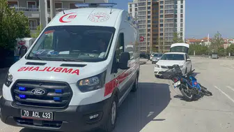 Karaman'da otomobil ve motosiklet çarpıştı, 1 kişi yaralandı