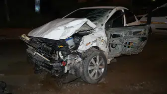 Otomobilin camından fırlayan kadın öldü