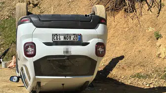 Batman'da araç takla attı, 4 kişi yaralandı
