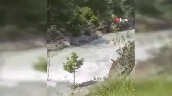Adana'da Eğlence Çayı'na giren gencin cansız bedeni bulundu