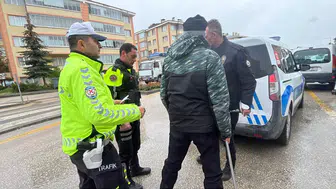 Bolu’da ehliyeti iptal edilen sürücü yaşlı kadına çarptı : 200 bin TL ceza kesildi