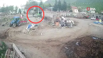 Kayseri'de 16 yaşındaki genç otobüsten indi, saniyeler sonra otomobil çarptı