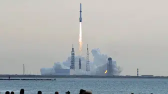 Bezos’un roketi testte patladı!