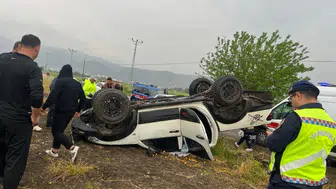 Osmaniye'de otomobil tarlaya uçtu : Sürücü yaralandı