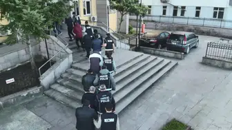 Artvin merkezli 14 ilde lüks araç operasyonu : 11 şüpheli tutuklandı