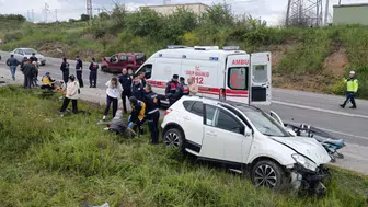 Çanakkale'de iki otomobil çarpıştı : 1'i ağır 4 yaralı