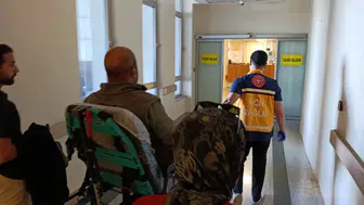 Adıyaman'da motosiklet ve hafif ticari araç çarpıştı