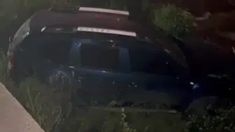 Bursa'da dereye uçan otomobilin sürücüsü kaza yerinden kaçtı