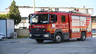 Hatay Reyhanlı'da seyir halindeki otomobil yandı