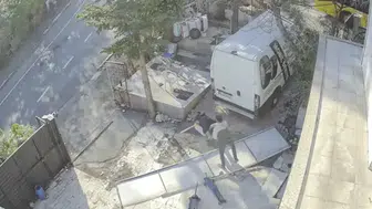 Sarıyer’de eski kiracı dehşeti : 74 yaşındaki yaşlı adamı yere yatırıp odunla darbetti