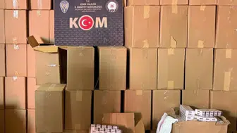 İzmir Bornova'da kaçakçılık : 1 milyon makaron ele geçirildi