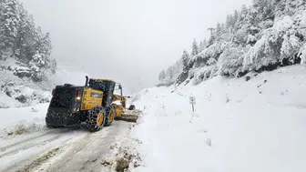 Van'da kar esareti : 30 yerleşim birimine ulaşım sağlanamıyor