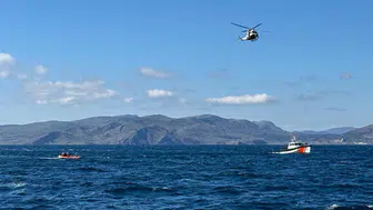 İzmir açıklarında 3'ü çocuk 32 düzensiz göçmen yakalandı
