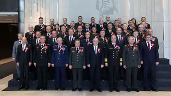 Bakan Güler ve komutanlardan Anıtkabir ziyareti