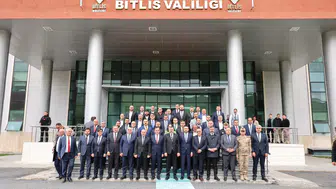 Bakan Çiftçi Bitlis Valiliği'ni ziyaret etti