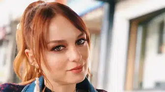 Nilperi Şahinkaya tatil sezonunu nasıl açtı?