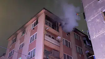 Bursa'da 6 katlı binada yangın