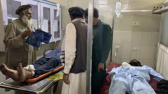 Afganistan'da kamyon devrildi: 22 ölü, 36 yaralı
