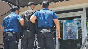 Afyonkarahisar'da yaşlı adamın üzerine bıçakla yürüyen şüpheli gözaltına alındı