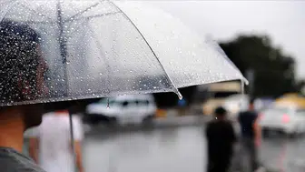 Meteoroloji'den sarı kodlu uyarı : Türkiye genelinde kuvvetli sağanak ve fırtına bekleniyor
