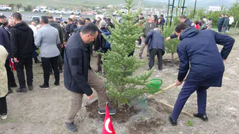 Ardahan'da Şehit ve Gazi Ormanı açıldı : Fidanlar toprakla buluştu