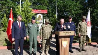Cumhurbaşkanı Erdoğan, Edirne'de telefonla Mehmetçiklerle bayramlaştı