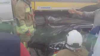 Hatay Kırıkhan'da tır ile otomobil çarpıştı : 1 yaralı
