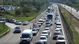 Bolu geçişinde bayram yoğunluğu : Trafik durma noktasına geldi