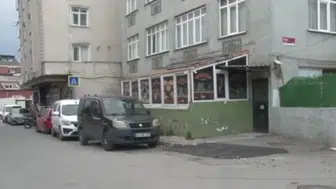 Küçükçekmece'de silahlı saldırı : 3 yaralı