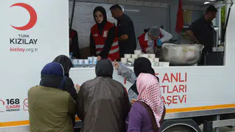 Türk Kızılay'dan, Samsun'da selzedelere sıcak yemek dağıtımı