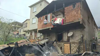 Rize'de iki evde yangın paniği